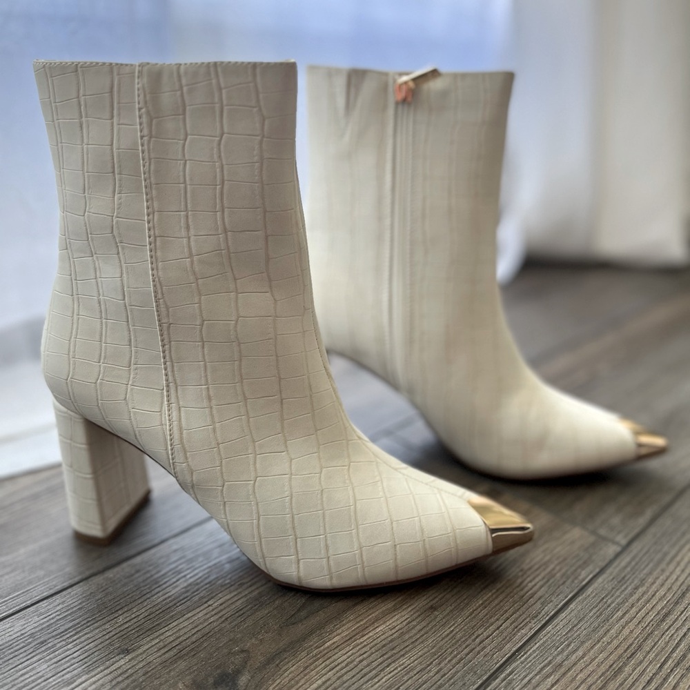 NY&Co Kyla Boot